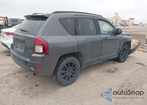 2015 Jeep Compass Altitude Edition z USA, uszkodzony, nr VIN 1C4NJCBA5FD185996